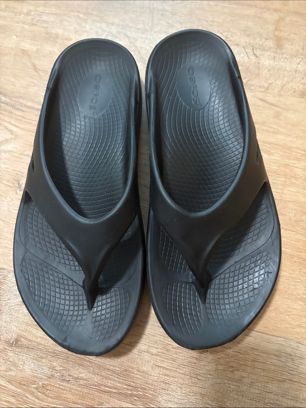 OOFOS Ooriginal Black Recovery Flip-Flops Cushioned Thong Sandals M7/W9